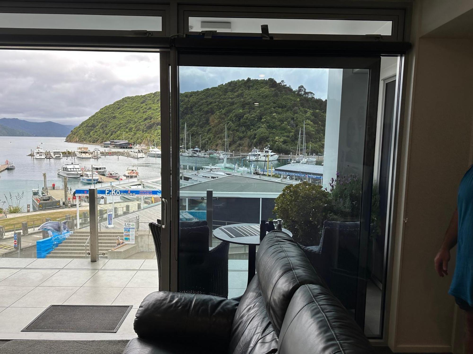 Picton Waterfront Apartments Extérieur photo
