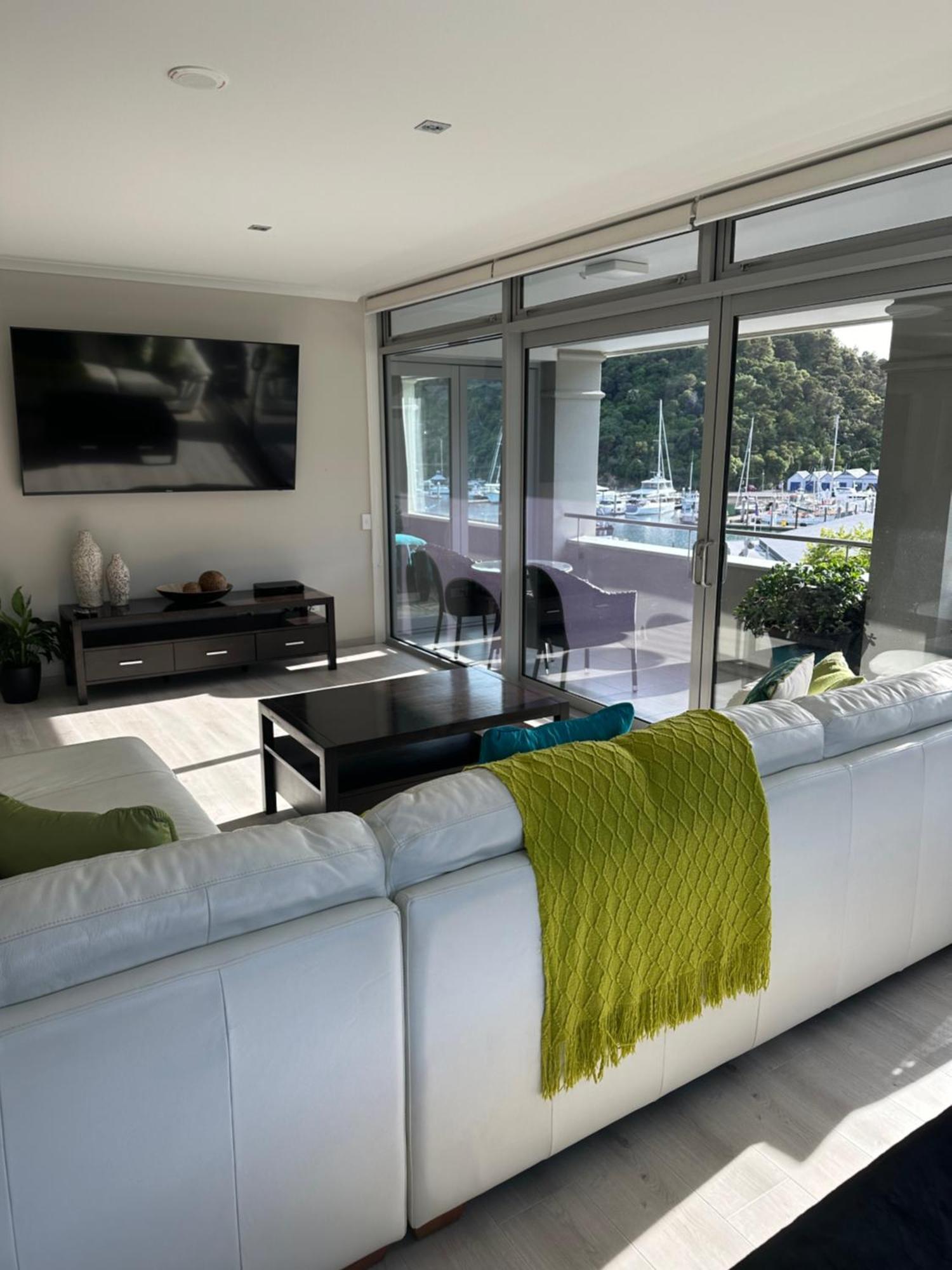 Picton Waterfront Apartments Extérieur photo